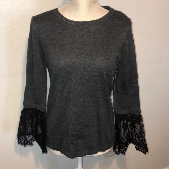 Vince Camuto Tops - Vince Camuto blouse with flared sleeves